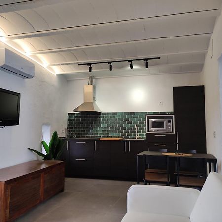 Вилла La Martela De Fuentes Casa De Diseno Rural Фуэнтес-де-Леон Экстерьер фото