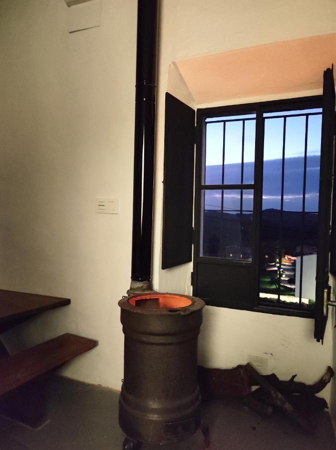 Вилла La Martela De Fuentes Casa De Diseno Rural Фуэнтес-де-Леон Экстерьер фото