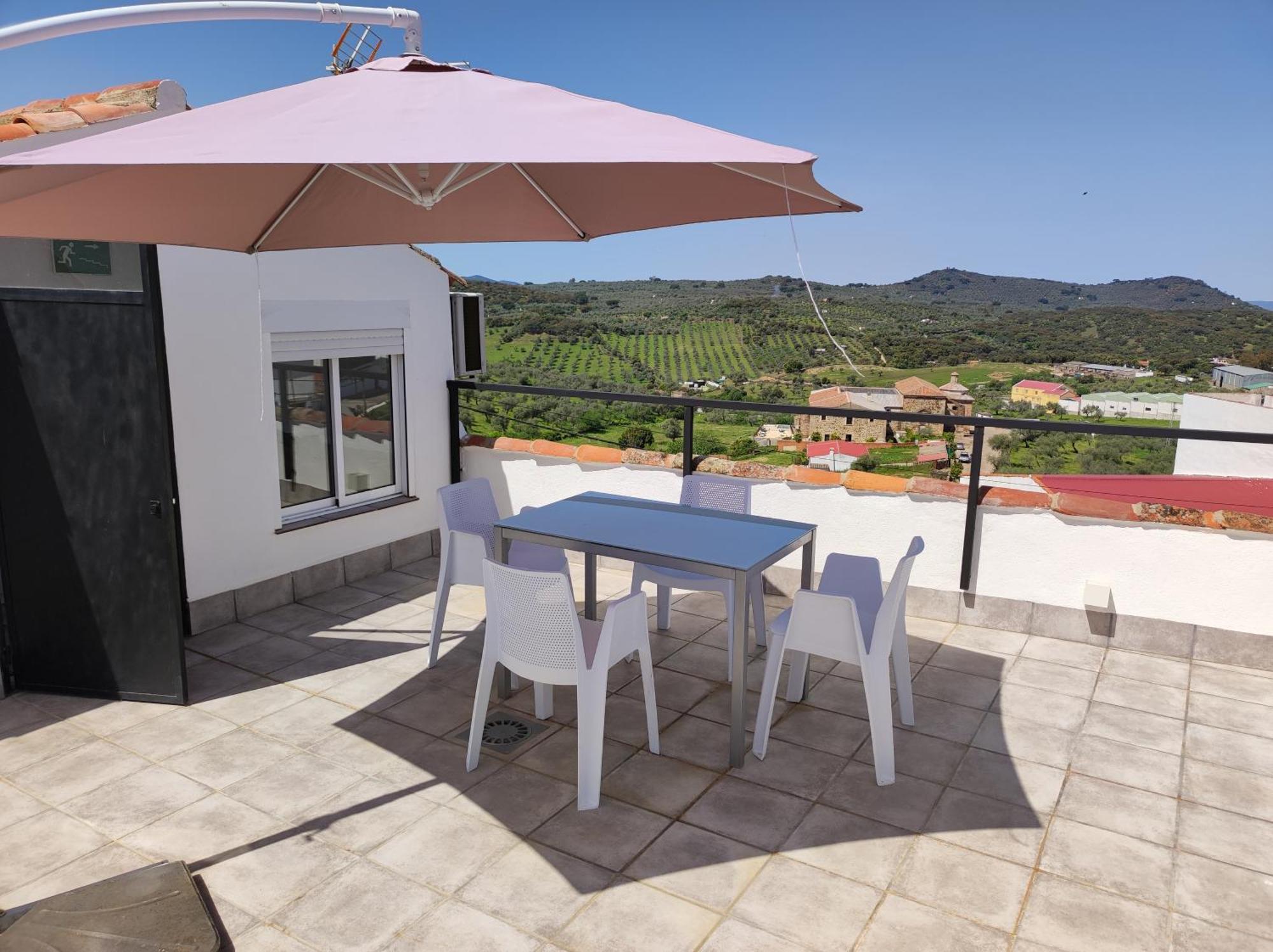 Вилла La Martela De Fuentes Casa De Diseno Rural Фуэнтес-де-Леон Экстерьер фото