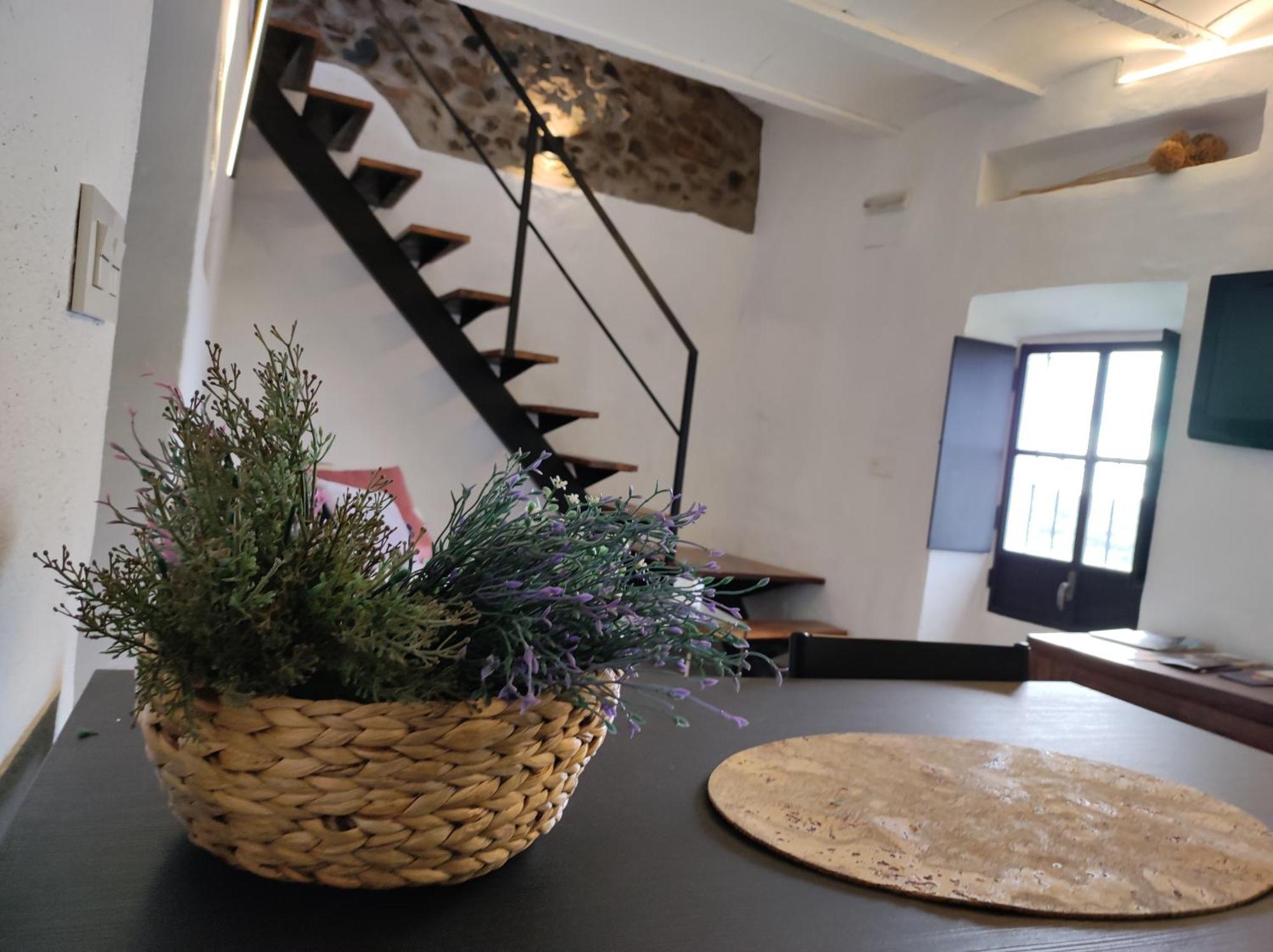 Вилла La Martela De Fuentes Casa De Diseno Rural Фуэнтес-де-Леон Экстерьер фото